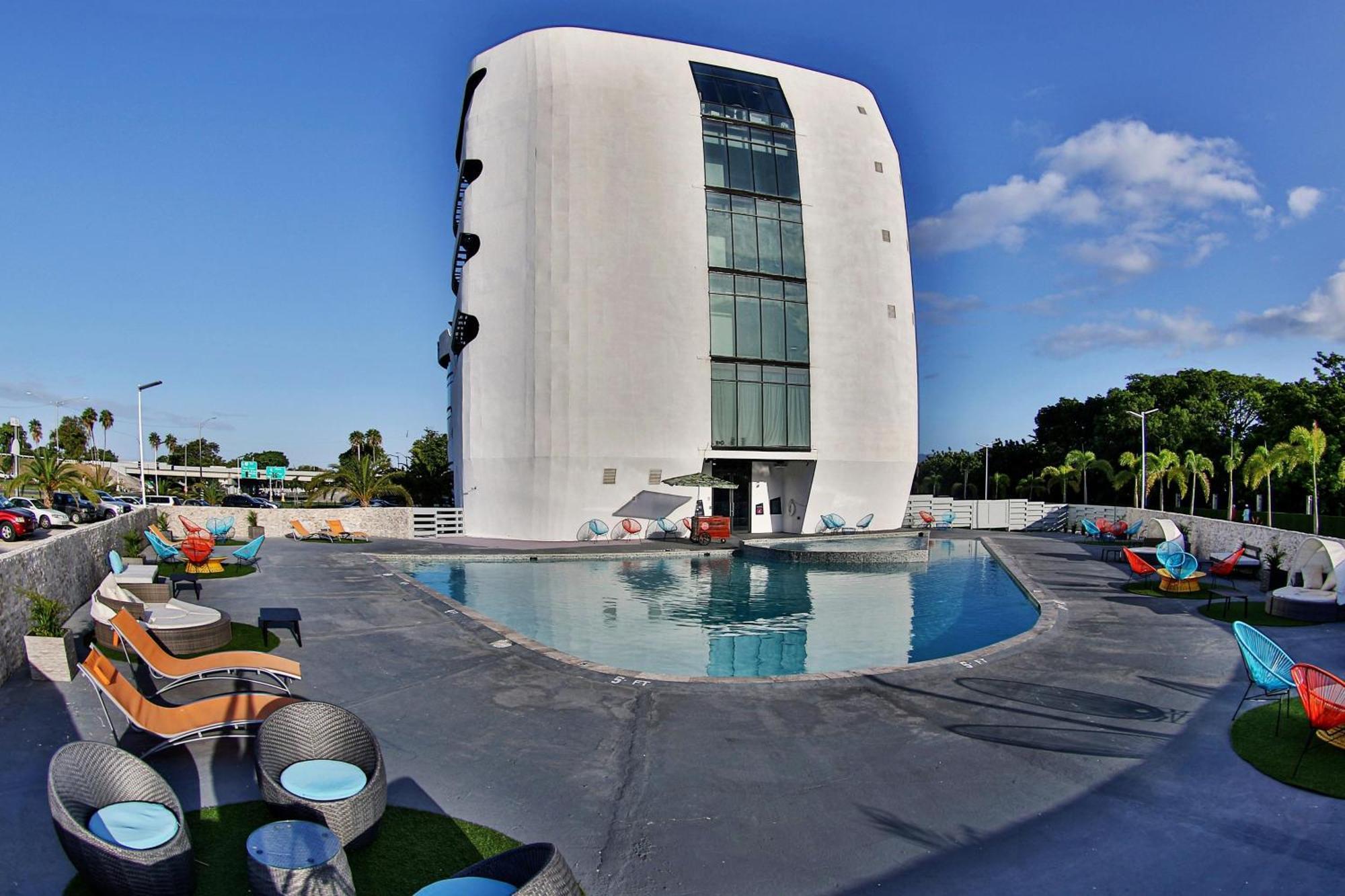 Aloft Ponce Hotel & Casino Exterior photo